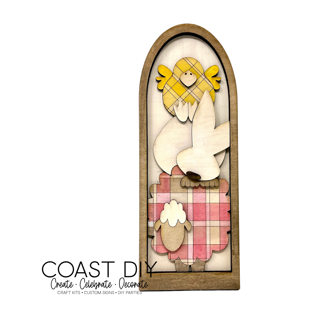 Arched Frame with Spring Plaid Animals