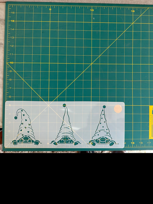 Peeking gnomes - new