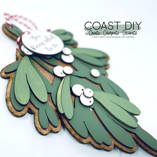 Hanging Mistletoe Craft Kit